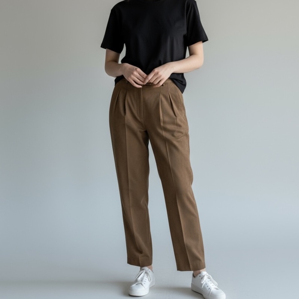 CLICK - SIZE 12 - VINTAGE FAUX‎ SUEDE PANTS - PLEATED FRONT - TAN - B17